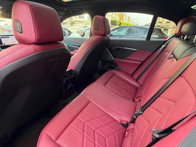 Bmw Série 5 REAR_SEAT