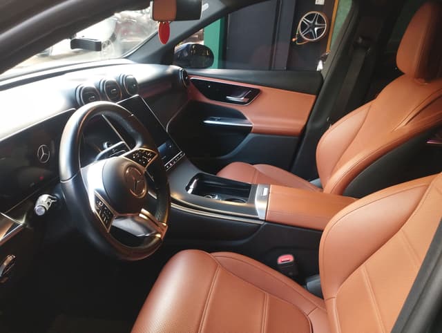 Mercedes GLC FRONT_SEAT
