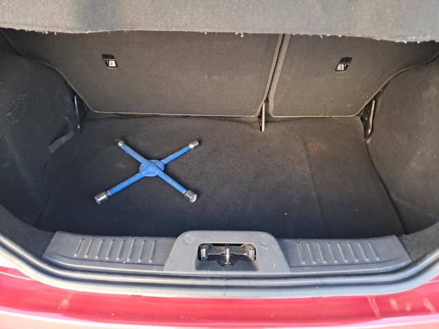 Ford Fiesta TRUNK
