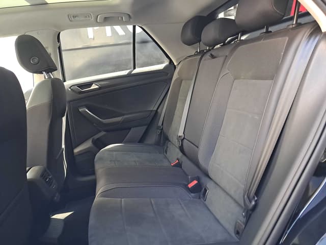 Volkswagen T Roc REAR_SEAT