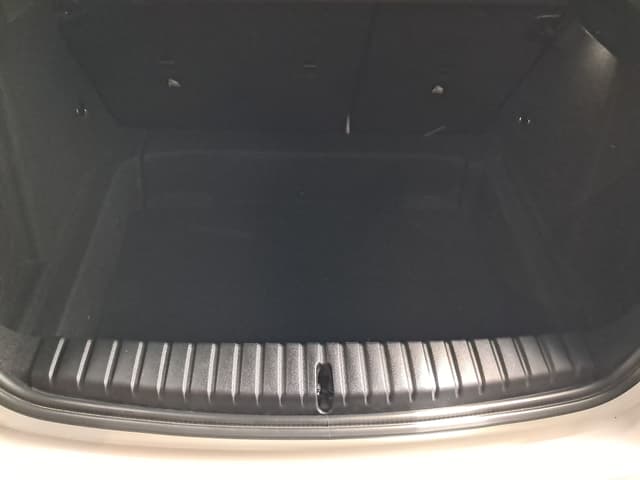 Bmw Série 1 TRUNK