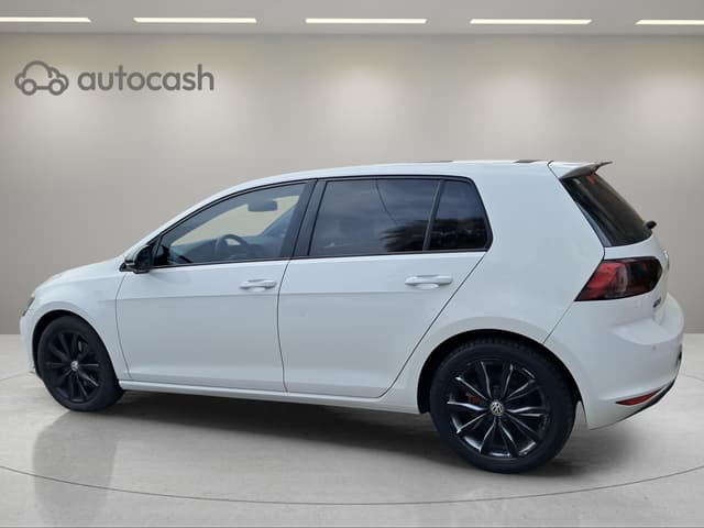 Volkswagen Golf LEFT
