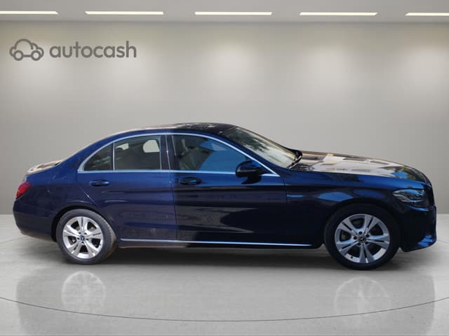 Mercedes Classe C RIGHT