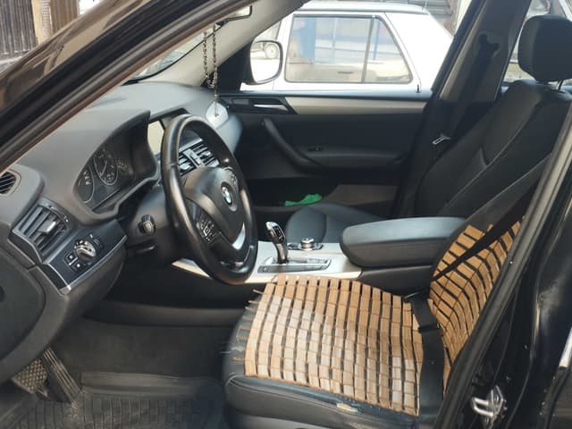 Bmw X3 FRONT_SEAT