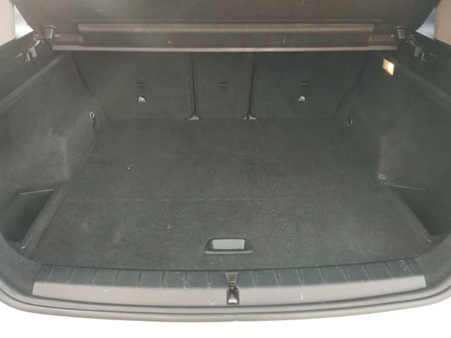 Bmw X1 TRUNK