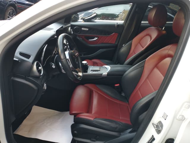 Mercedes GLC Coupé FRONT_SEAT