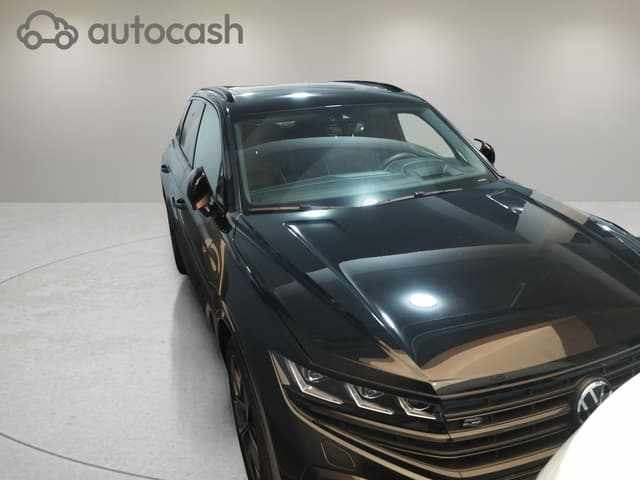 Volkswagen Touareg RIGHT
