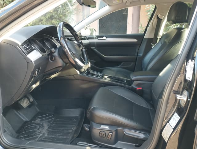 Volkswagen Passat FRONT_SEAT