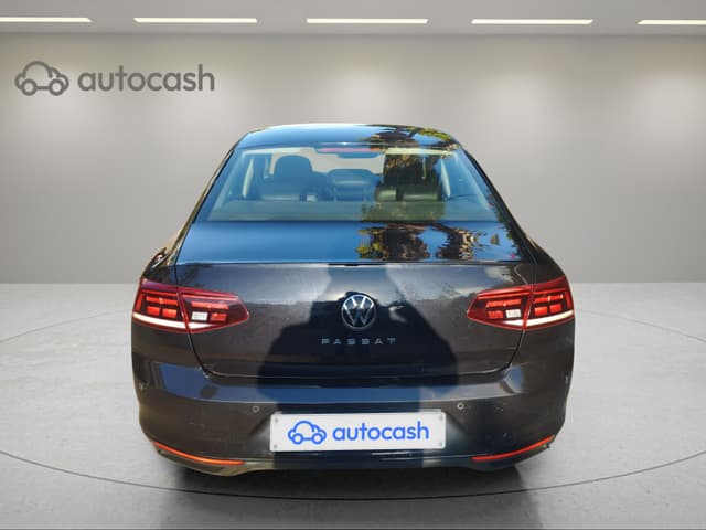 Volkswagen Passat REAR