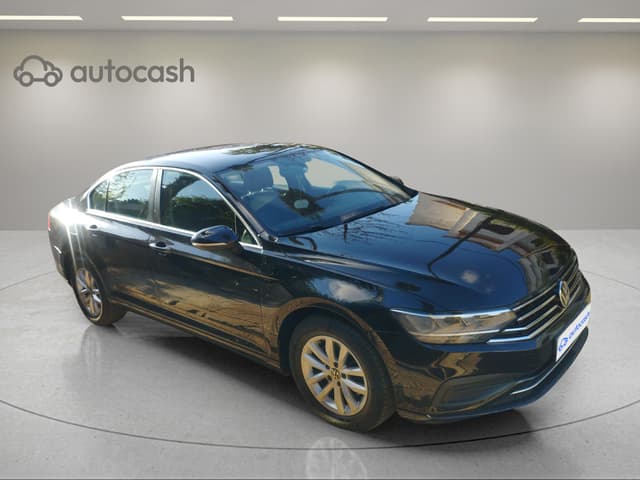 Volkswagen Passat RIGHT