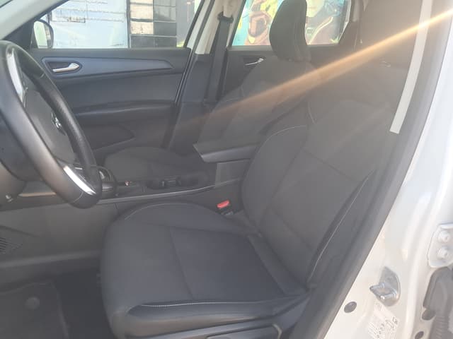 Renault arkana FRONT_SEAT
