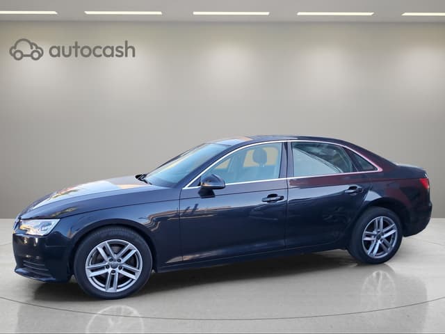 Audi A4 LEFT