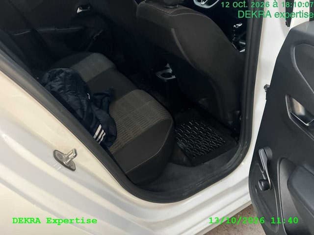 Opel Corsa REAR_SEAT