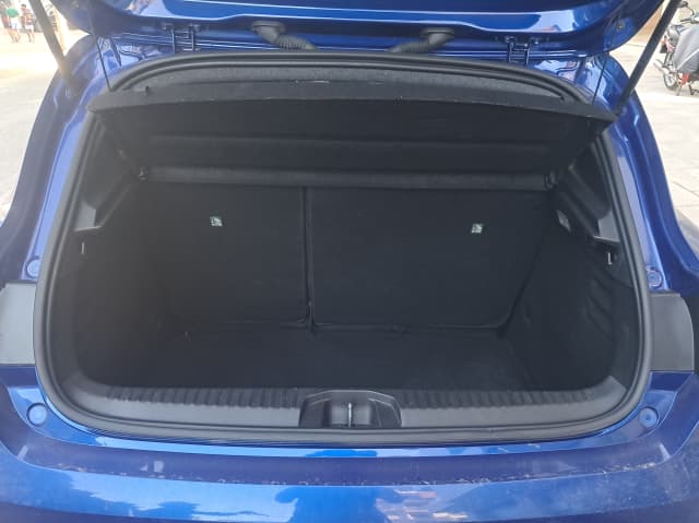 Renault Clio TRUNK