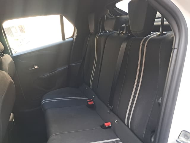 Opel Corsa REAR_SEAT