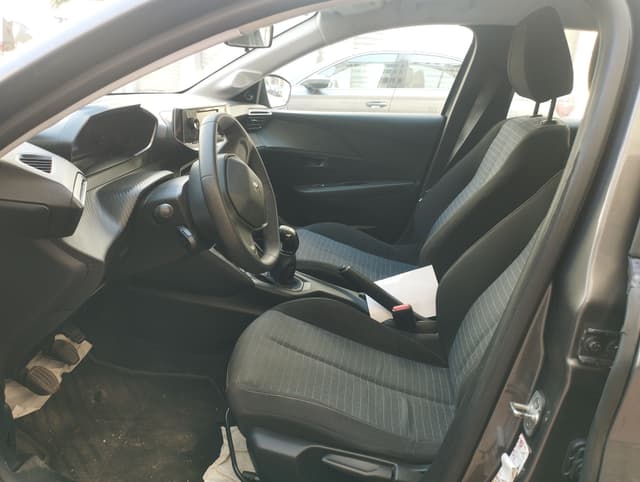 Peugeot 208 REAR_SEAT