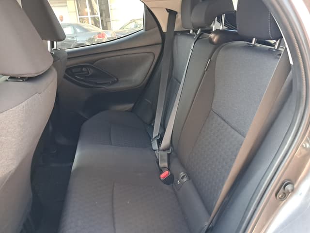 Toyota Yaris REAR_SEAT