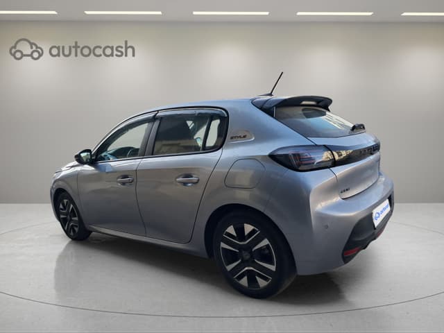 Peugeot 208 LEFT