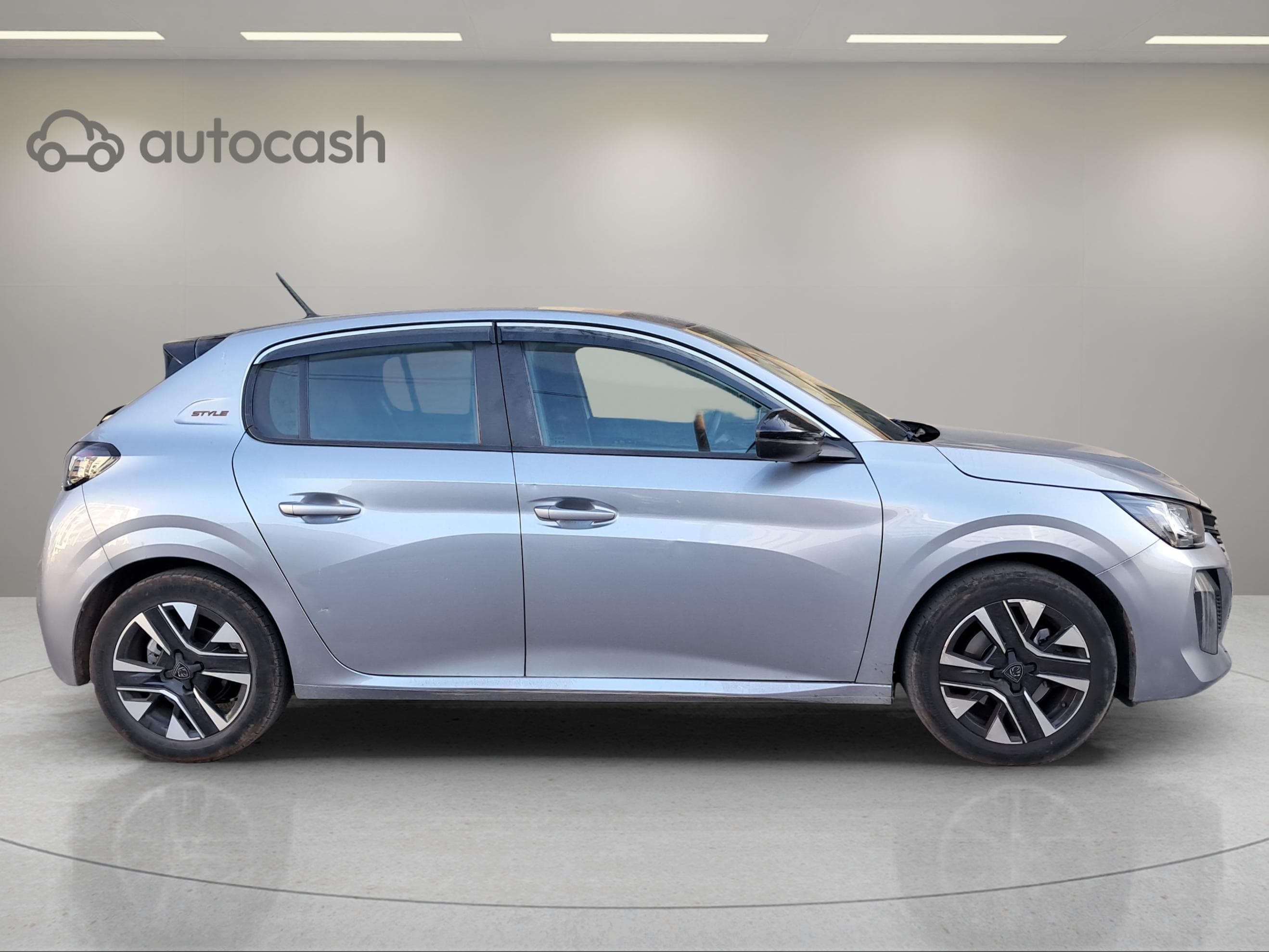 Peugeot 208 1.5 BlueHDi 100 Allure