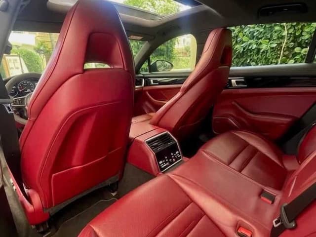 Porsche Panamera REAR_SEAT