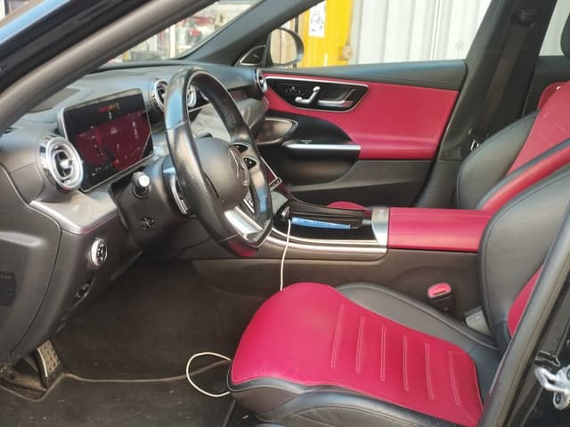 Mercedes Classe C FRONT_SEAT