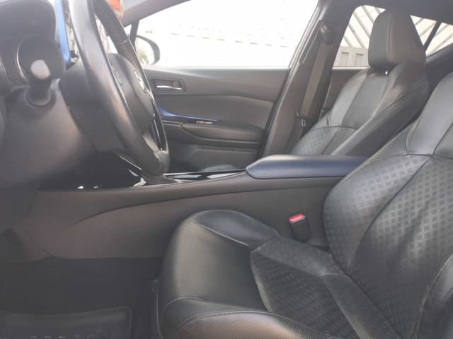 Toyota C HR FRONT_SEAT