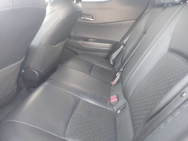 Toyota C HR REAR_SEAT