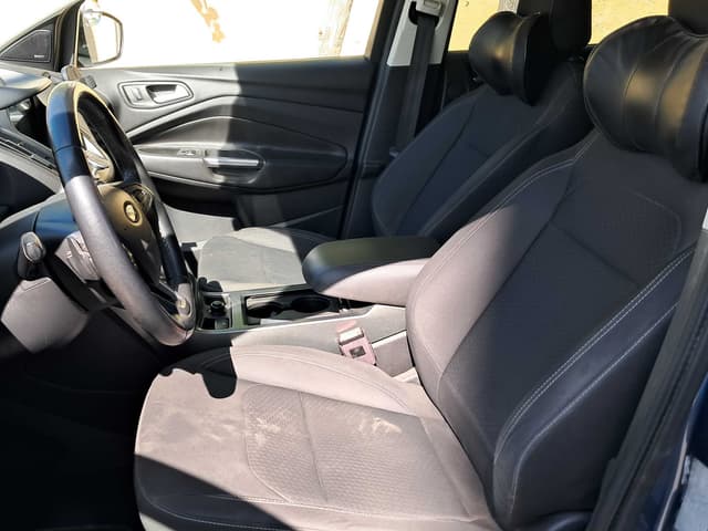 Ford Kuga FRONT_SEAT