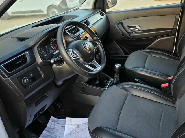 Renault Express FRONT_SEAT