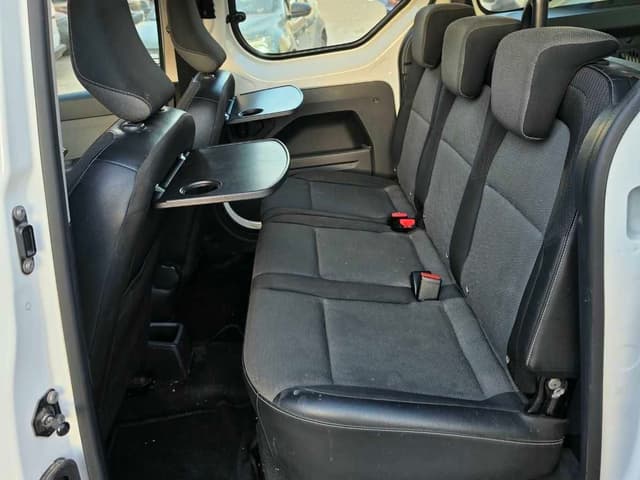 Renault Express REAR_SEAT