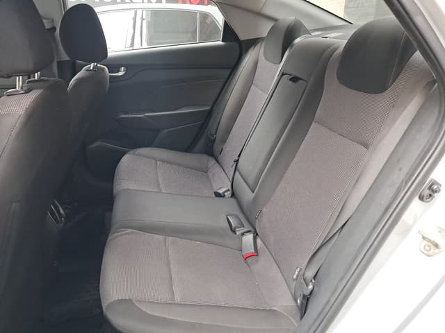 Hyundai Accent REAR_SEAT