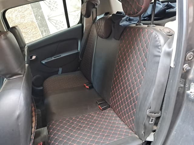 Dacia Sandero REAR_SEAT