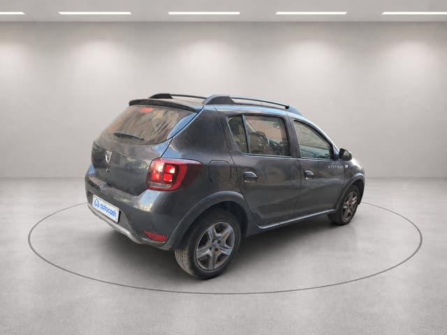Dacia Sandero RIGHT