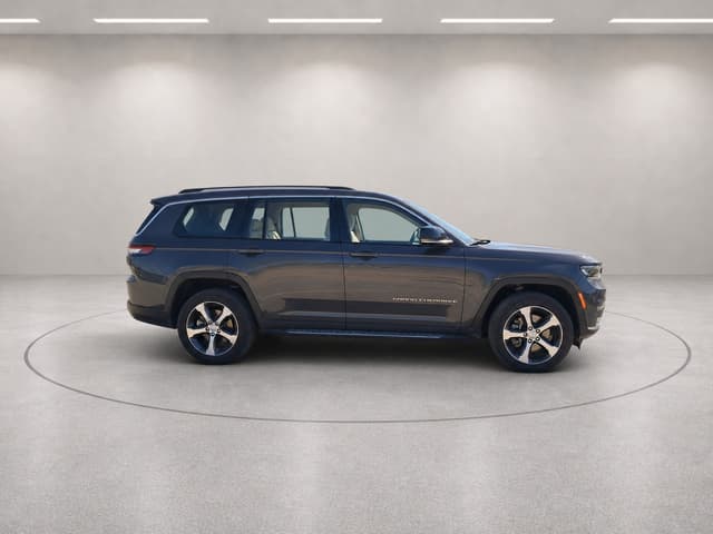 Jeep Grand Cherokee RIGHT