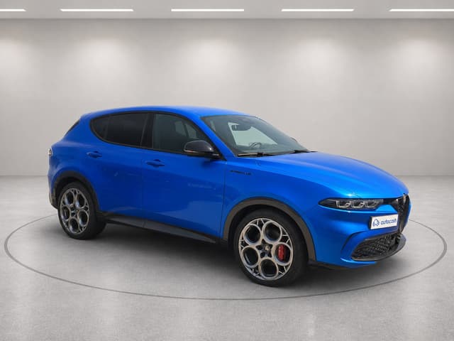 Alfa romeo Tonale RIGHT