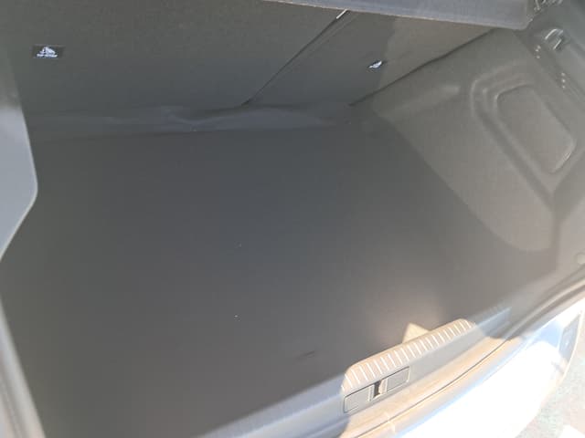 Peugeot 208 TRUNK