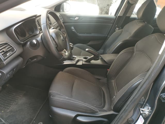 Renault Mégane FRONT_SEAT