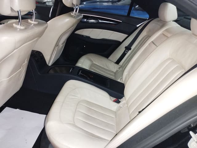 Mercedes CLS Coupé REAR_SEAT