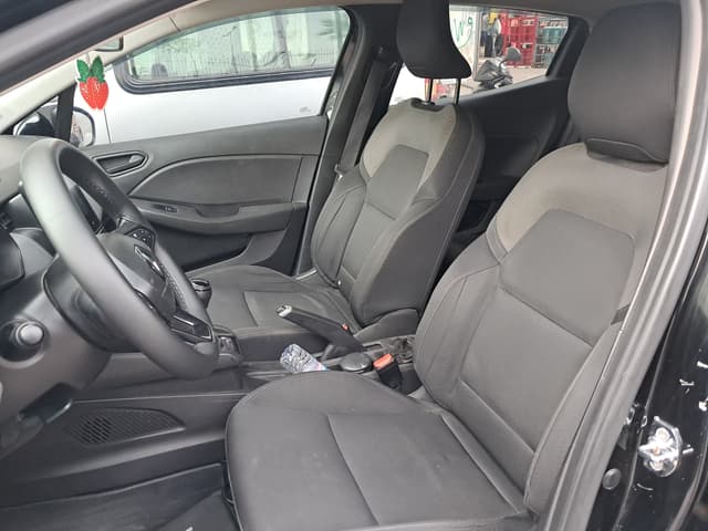 Renault Clio FRONT_SEAT