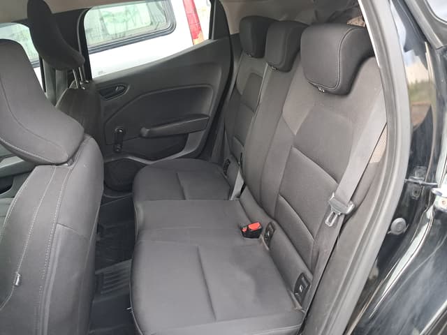 Renault Clio REAR_SEAT