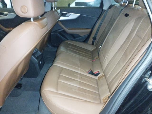 Audi A4 REAR_SEAT