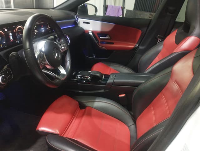 Mercedes CLA Coupé FRONT_SEAT