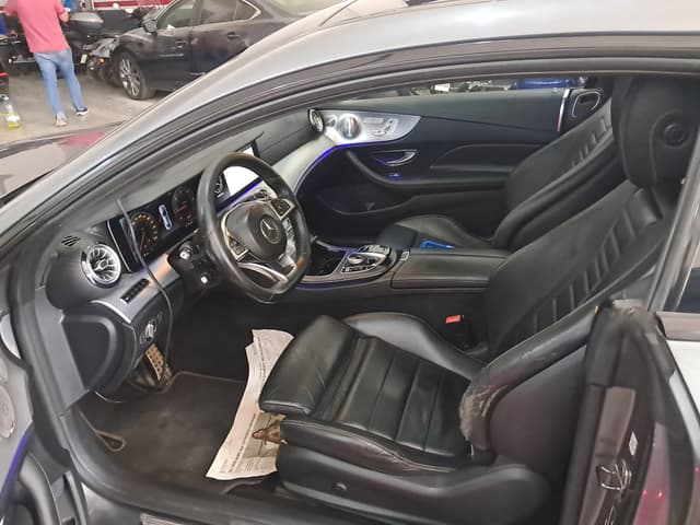 Mercedes classe e coupé FRONT_SEAT