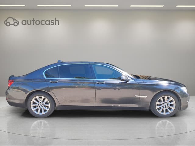 Bmw Série 7 RIGHT