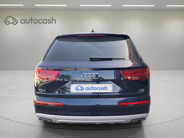 Audi Q7 REAR