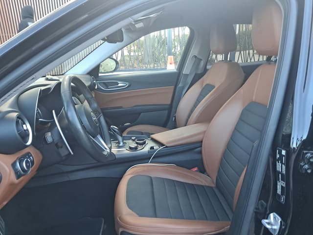 Alfa romeo Giulia FRONT_SEAT