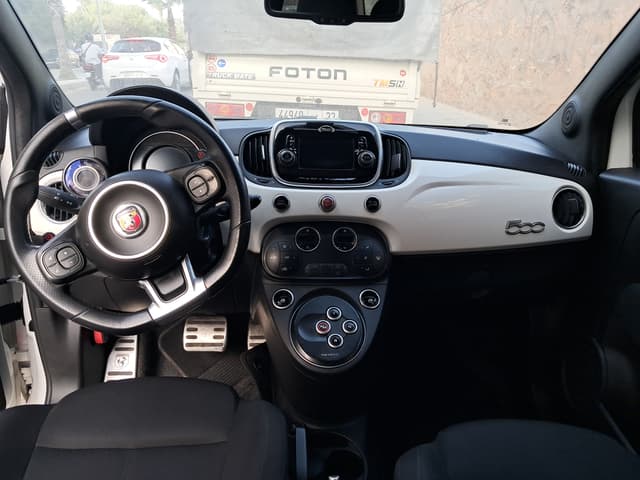 Abarth 595 -