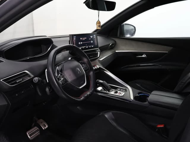 Peugeot 5008 FRONT_SEAT