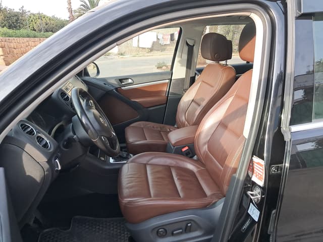 Volkswagen tiguan FRONT_SEAT