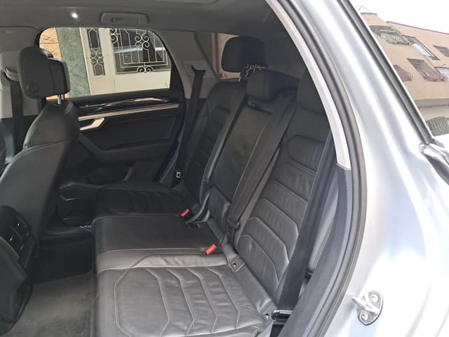 Volkswagen Touareg REAR_SEAT